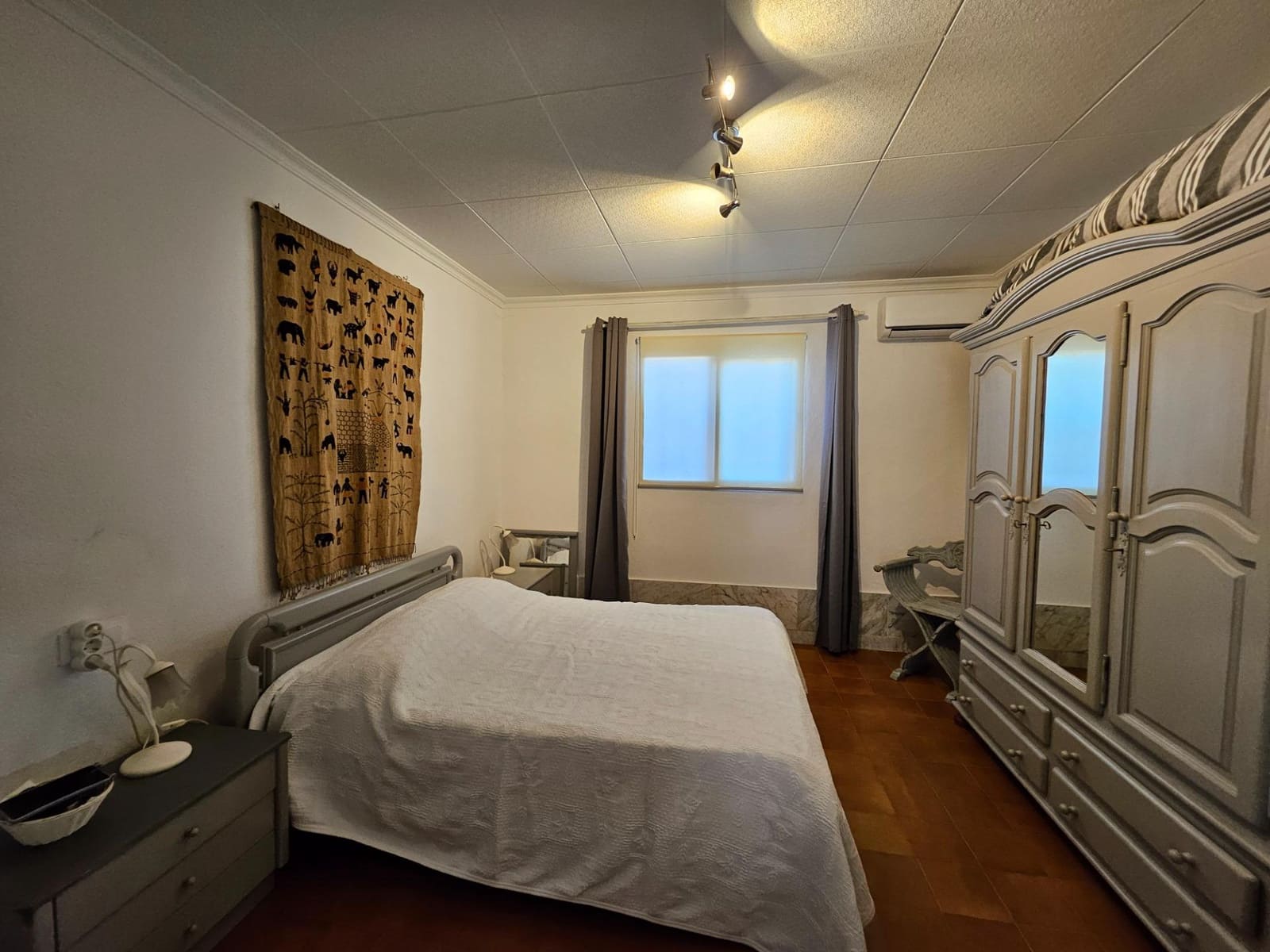 4 makuuhuone Maalaistalo myytävänä paikassa L'Ampolla mukana uima-altaan 
autotalli - 295 000 € (Ref: 8494964)