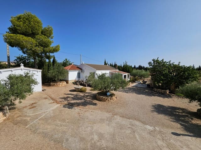 Finca/Casa Rural de 4 habitaciones en L'Ampolla en venta con piscina garaje - 295.000 € (Ref: 8494964)
