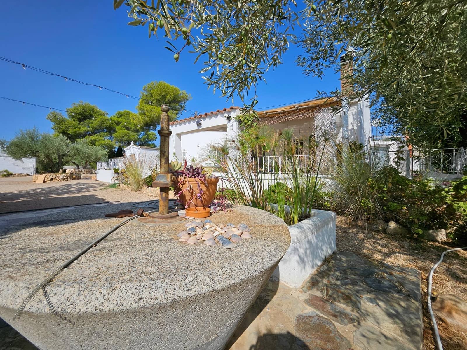 4 makuuhuone Maalaistalo myytävänä paikassa L'Ampolla mukana uima-altaan 
autotalli - 295 000 € (Ref: 8494964)