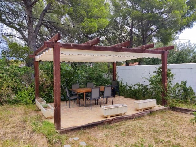 4 bedroom Villa for sale in L'Ametlla de Mar with pool - € 340,000 (Ref: 8582601)