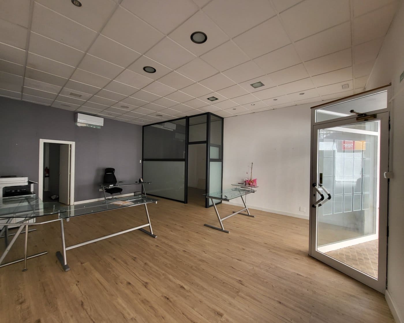 Commercial for sale in L'Ametlla de Mar - € 120,000 (Ref: 8601663)