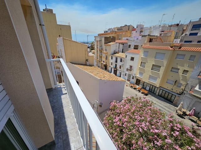 4 makuuhuone Omakotitalo myytävänä paikassa L'Ametlla de Mar - 262 000 € (Ref: 8752518)