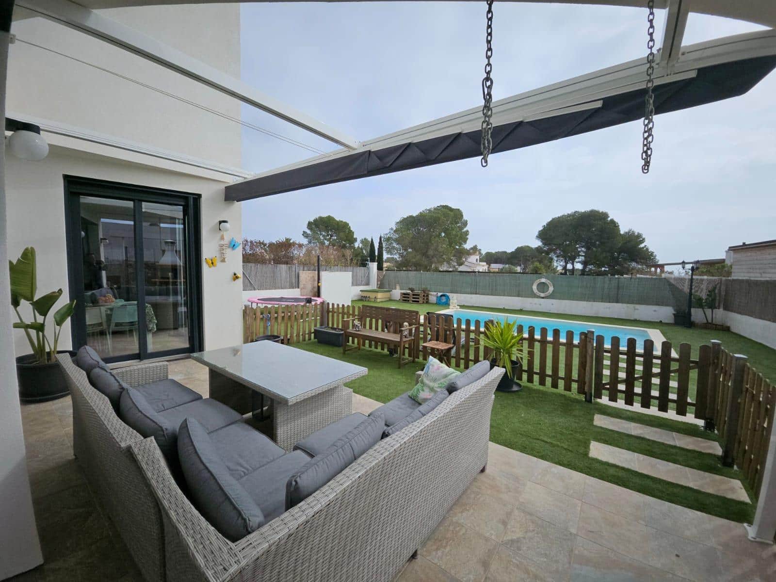 4 slaapkamer Villa te koop in L'Ametlla de Mar met zwembad - € 412.000 (Ref: 8839210)