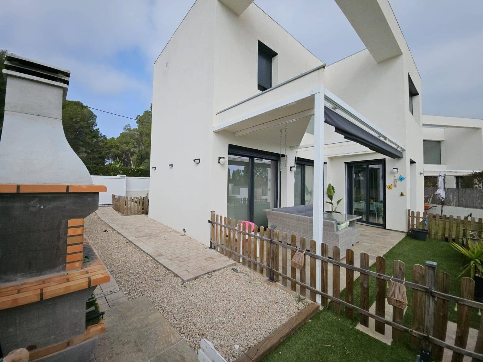 4 slaapkamer Villa te koop in L'Ametlla de Mar met zwembad - € 412.000 (Ref: 8839210)