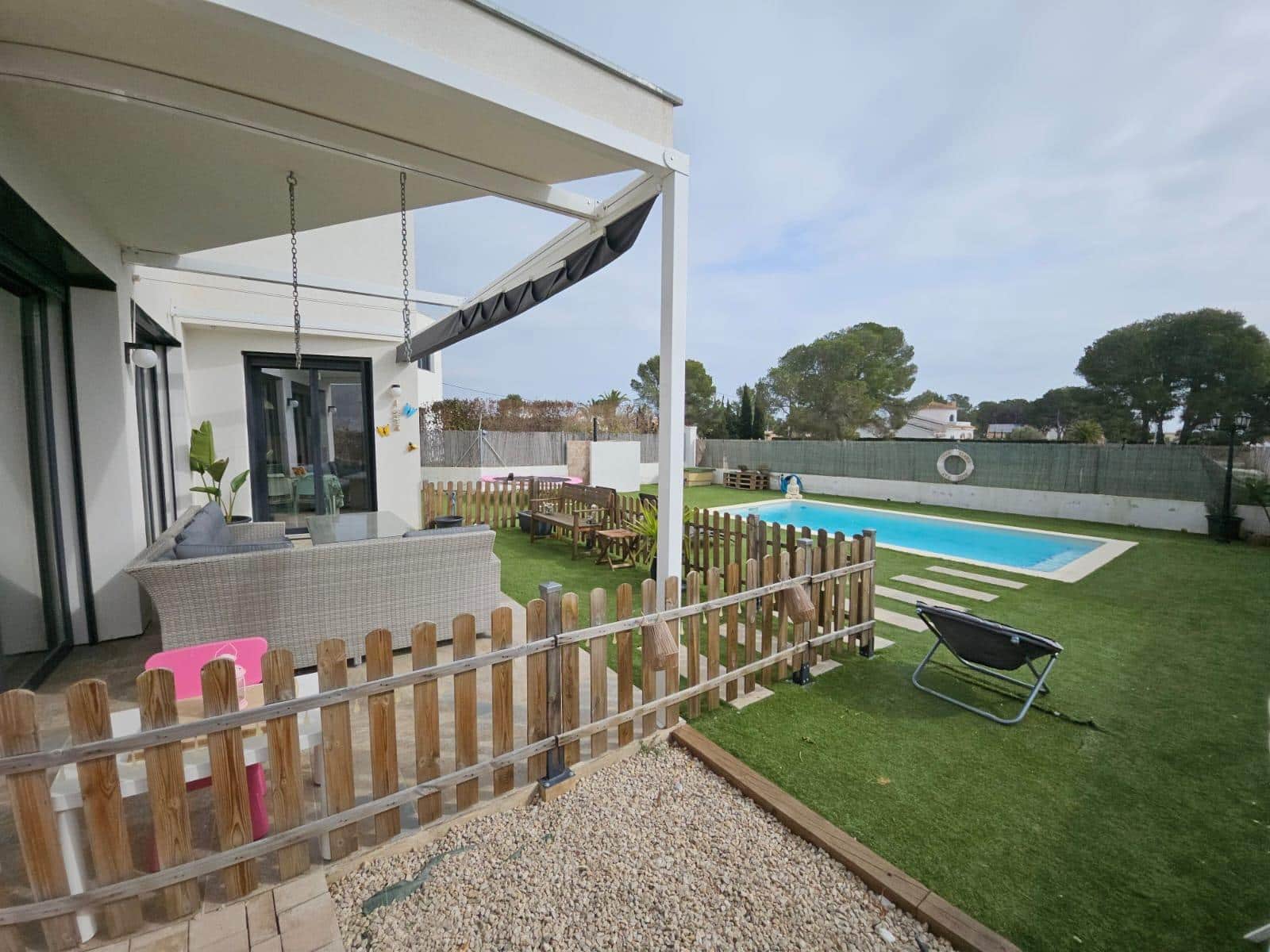 4 slaapkamer Villa te koop in L'Ametlla de Mar met zwembad - € 412.000 (Ref: 8839210)