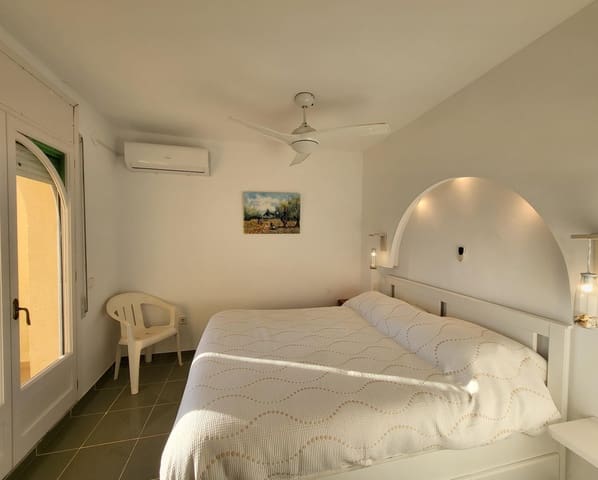 2 bedroom Semi-detached Villa for sale in L'Ametlla de Mar with pool garage - € 245,000 (Ref: 8855117)