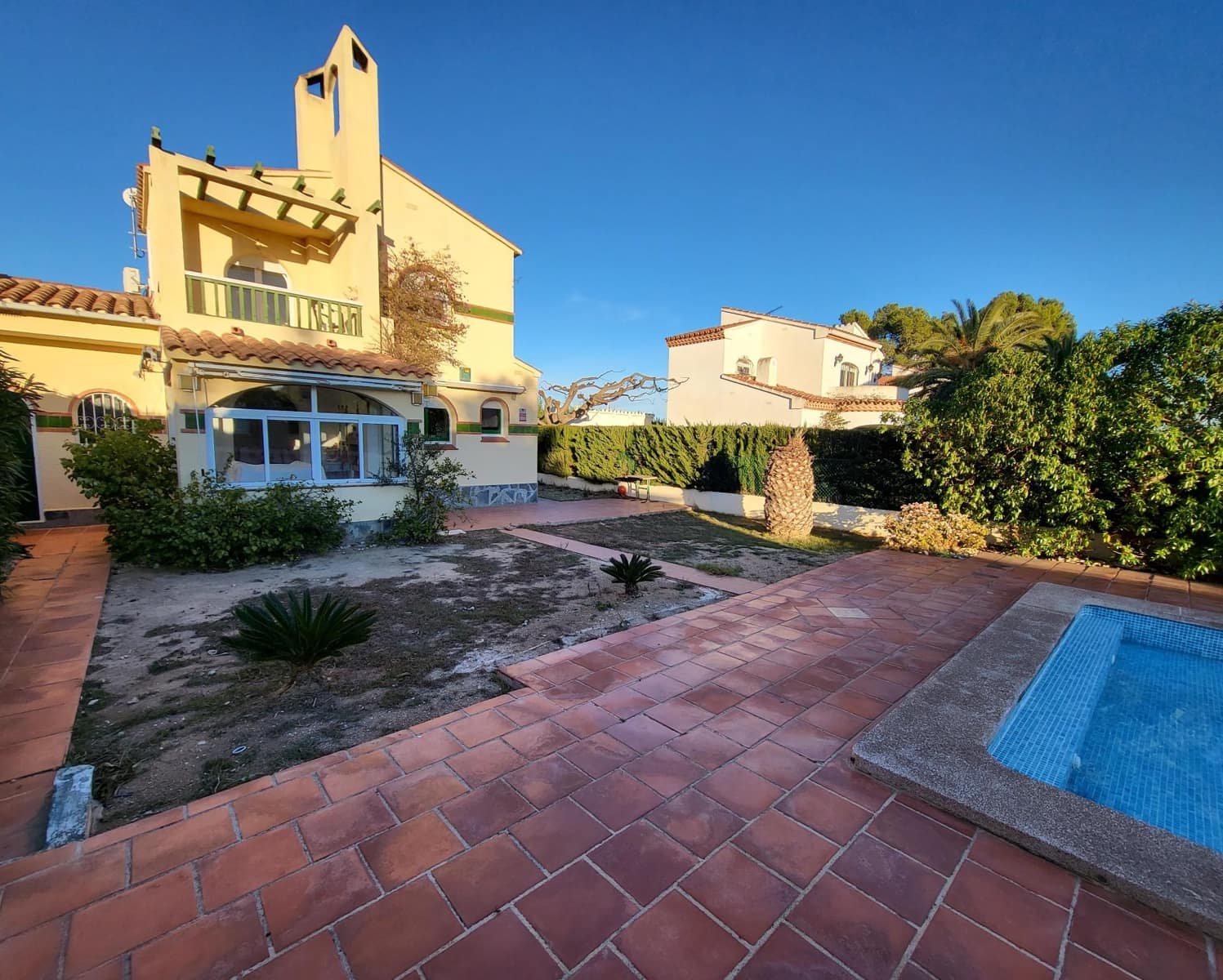 2 soveværelse Semi-Rækkehus til salg i L'Ametlla de Mar med swimmingpool garage - € 245.000 (Ref: 8855117)