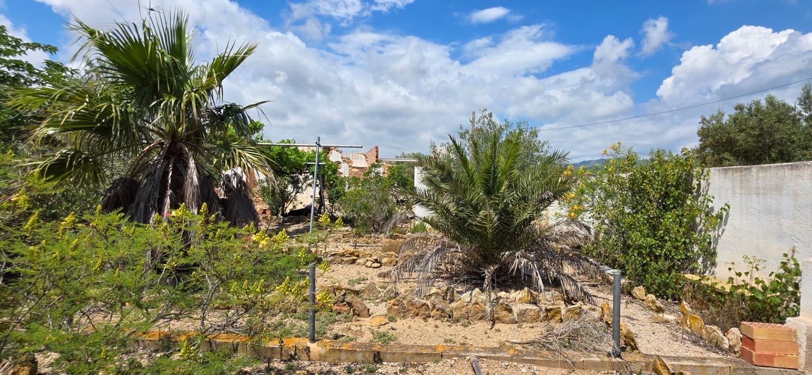 Finca/Landehus til salg i L'Ampolla - € 99.000 (Ref: 8857543)