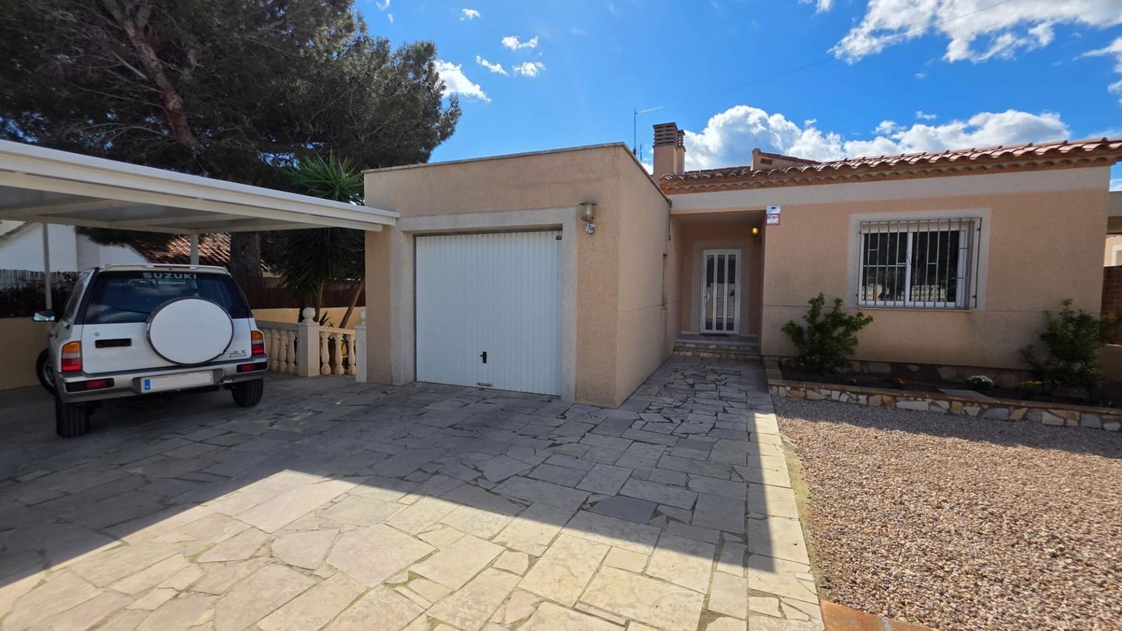 4 slaapkamer Villa te koop in L'Ametlla de Mar met zwembad garage - € 365.000 (Ref: 8917989)