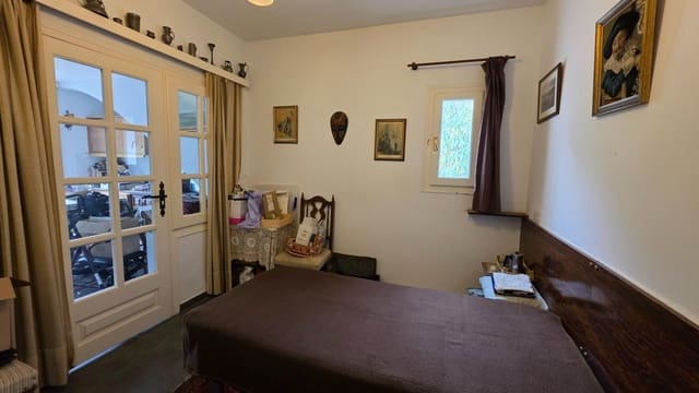 4 bedroom Villa for sale in L'Ametlla de Mar with pool - € 350,000 (Ref: 8924199)