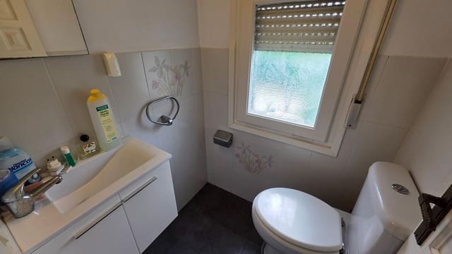 4 bedroom Villa for sale in L'Ametlla de Mar with pool - € 350,000 (Ref: 8924199)