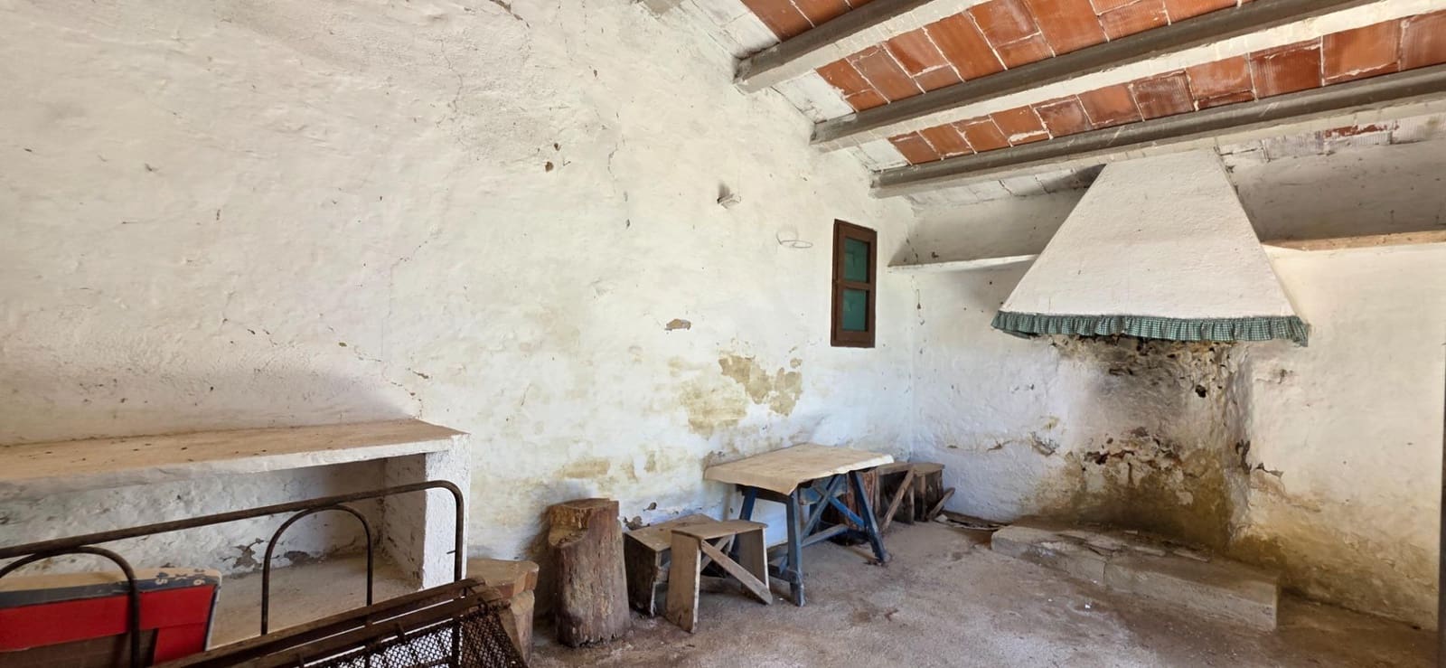 Finca/Herregård til salgs i El Perello - € 59 000 (Ref: 8954332)