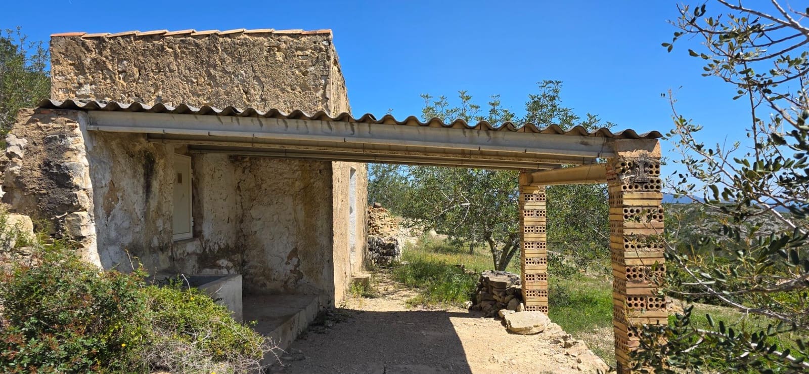 Finca/Herregård til salgs i El Perello - € 59 000 (Ref: 8954332)