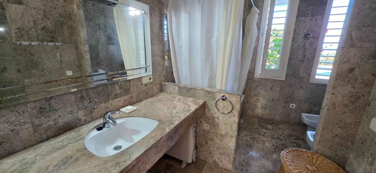 6 soveværelse Villa til salg i Calafat med swimmingpool garage - € 1.150.000 (Ref: 9118673)