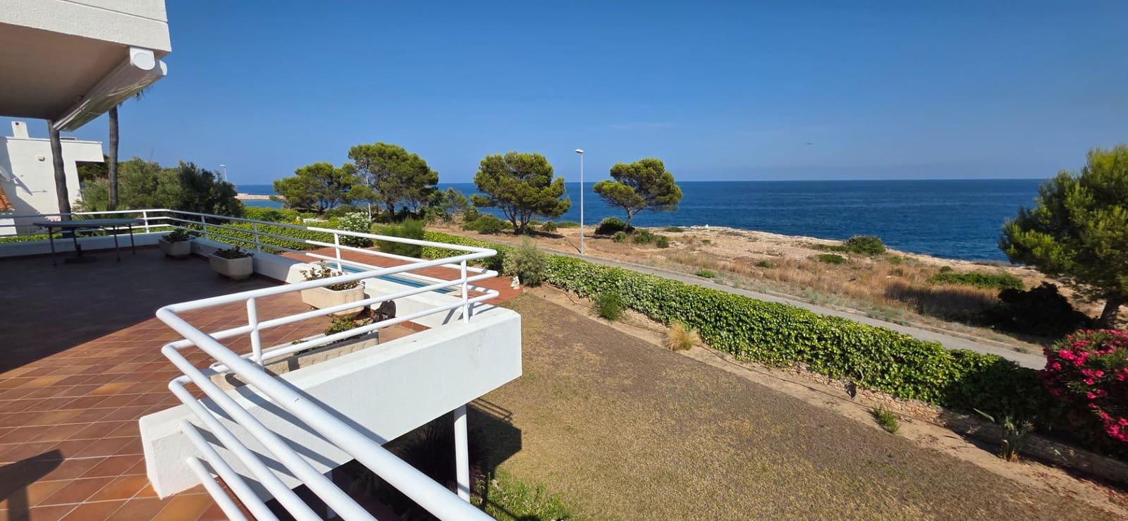 6 soveværelse Villa til salg i Calafat med swimmingpool garage - € 1.150.000 (Ref: 9118673)