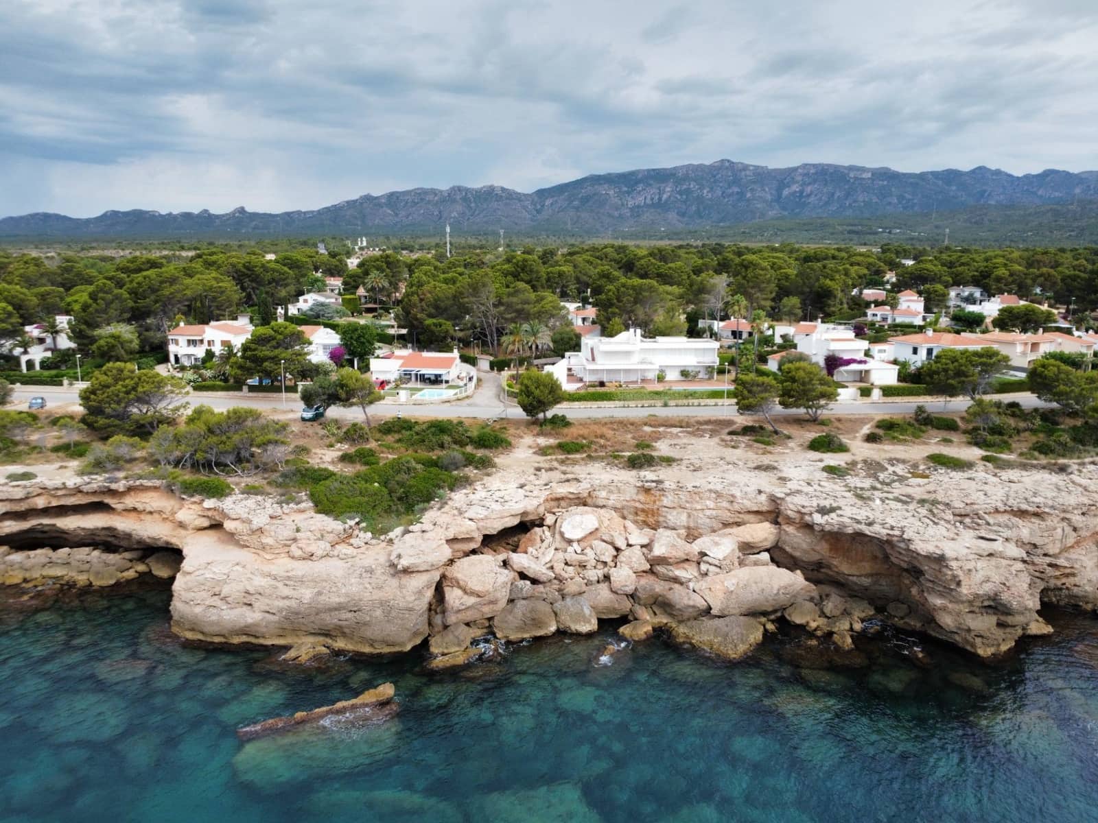 6 soveværelse Villa til salg i Calafat med swimmingpool garage - € 1.150.000 (Ref: 9118673)