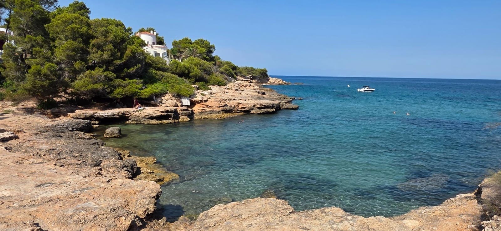 4 slaapkamer Villa te koop in Calafat met garage - € 316.000 (Ref: 9126741)