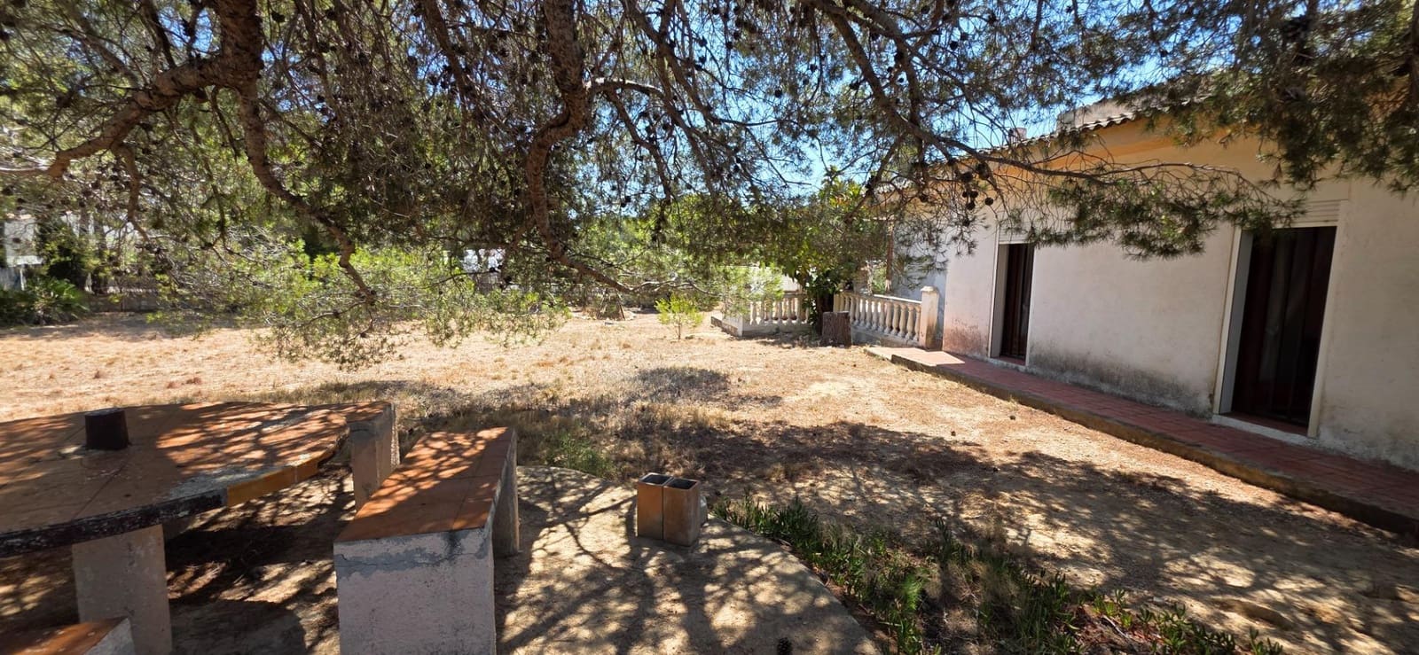 4 slaapkamer Villa te koop in Calafat met garage - € 316.000 (Ref: 9126741)