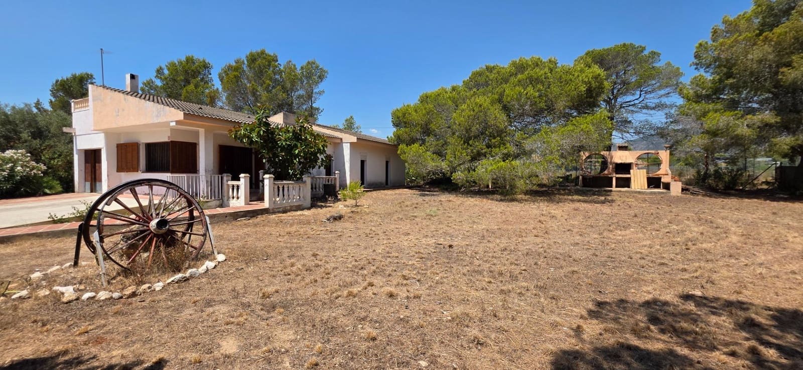 4 slaapkamer Villa te koop in Calafat met garage - € 316.000 (Ref: 9126741)