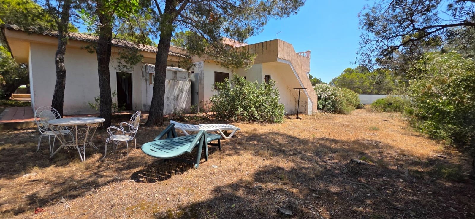 4 slaapkamer Villa te koop in Calafat met garage - € 316.000 (Ref: 9126741)
