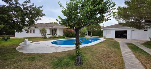 4 soveværelse Villa til salg i Calafat, L'Ametlla de Mar med swimmingpool garage - € 435.000 (Ref: 9126742)