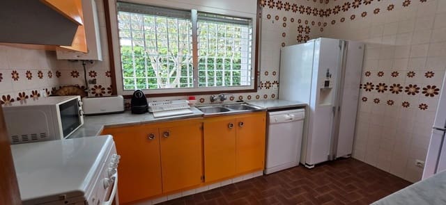 4 soveværelse Villa til salg i Calafat, L'Ametlla de Mar med swimmingpool garage - € 435.000 (Ref: 9126742)