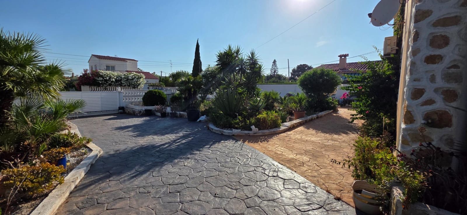 4 slaapkamer Villa te koop in L'Ametlla de Mar met zwembad garage - € 299.000 (Ref: 9126743)