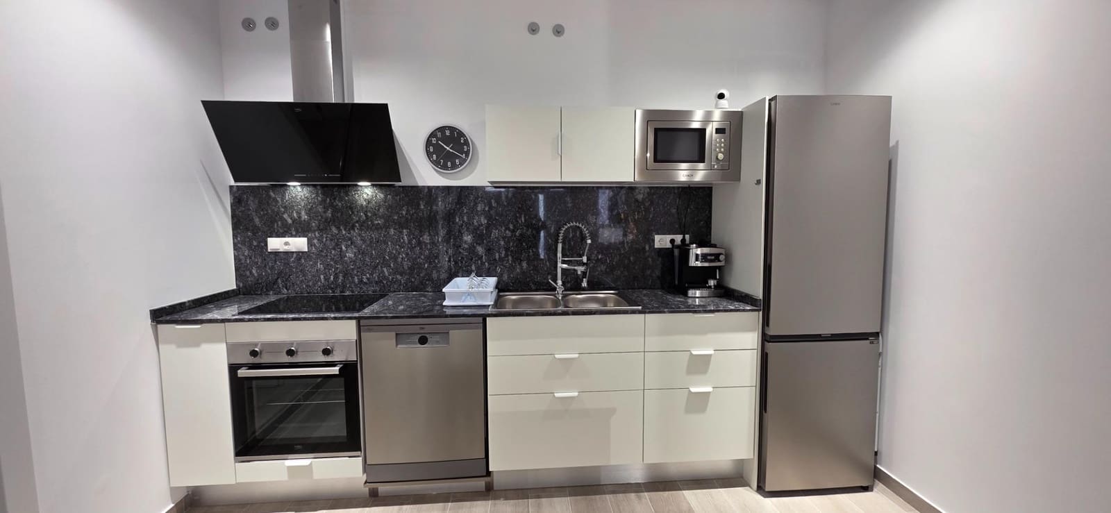 2 bedroom Apartment for sale in L'Ametlla de Mar - € 210,000 (Ref: 9128205)