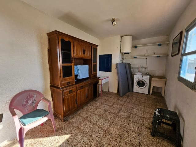 2 slaapkamer Flat te koop in L'Ametlla de Mar - € 110.000 (Ref: 9137036)