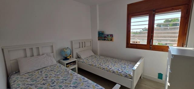 3 slaapkamer Rijtjeshuis te koop in L'Ametlla de Mar met garage - € 205.000 (Ref: 9163692)