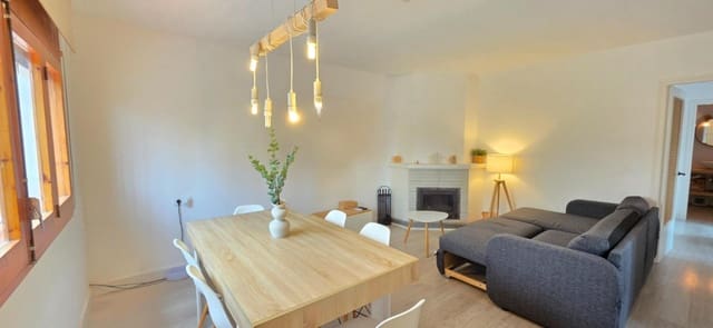 3 soverom Rekkehus til salgs i L'Ametlla de Mar med garasje - € 205 000 (Ref: 9163692)