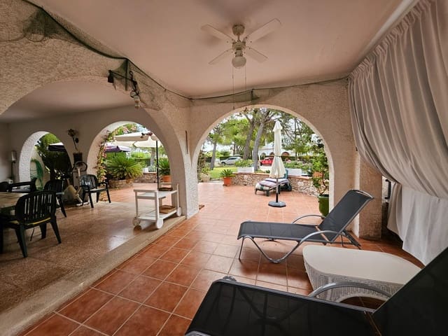 5 bedroom Villa for sale in L'Ametlla de Mar with pool garage - € 580,000 (Ref: 9183644)