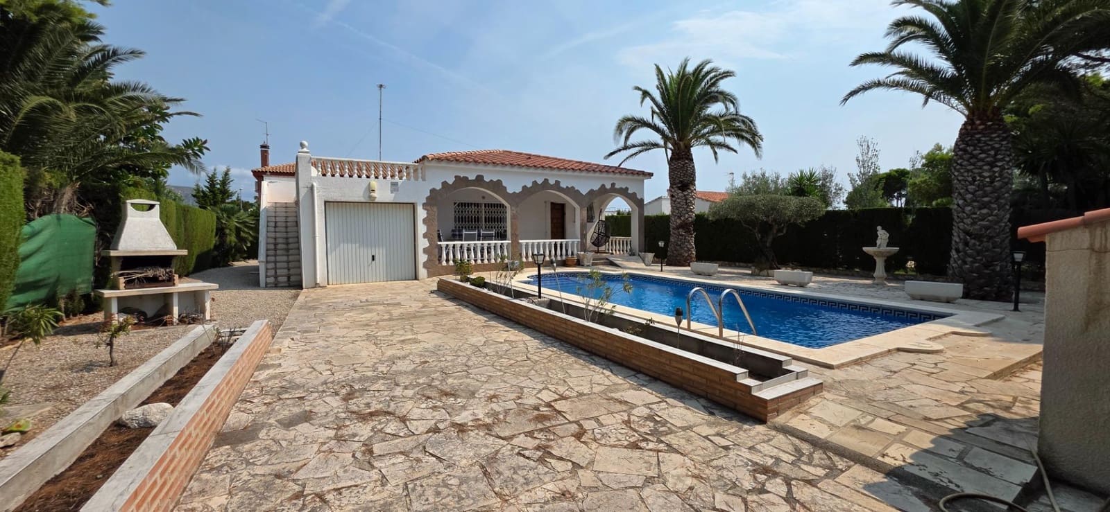 4 sypialnia Willa na sprzedaż w Calafat z basenem garażem - 330 000 € (Ref: 9186853)