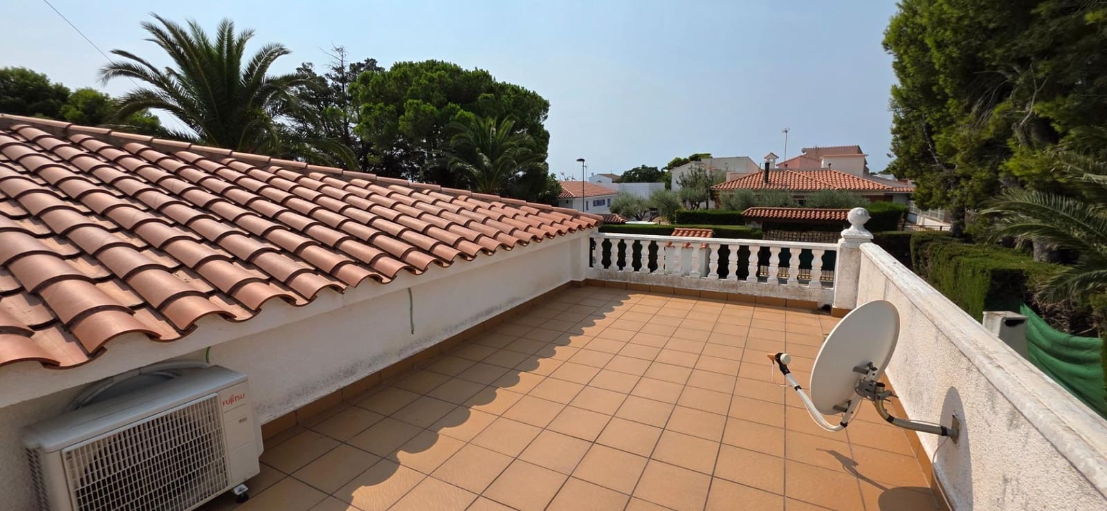 4 sypialnia Willa na sprzedaż w Calafat z basenem garażem - 330 000 € (Ref: 9186853)