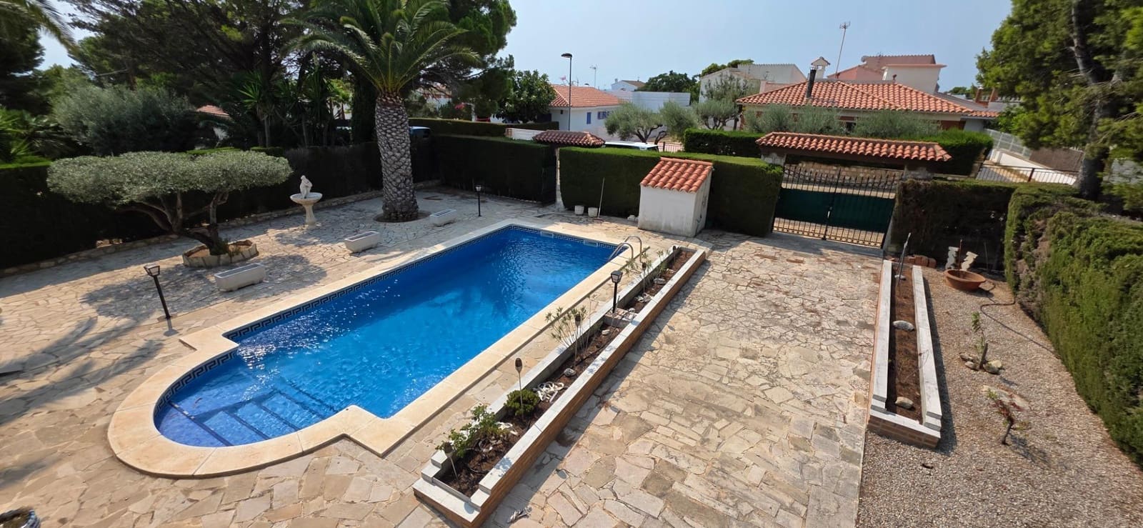 4 sypialnia Willa na sprzedaż w Calafat z basenem garażem - 330 000 € (Ref: 9186853)