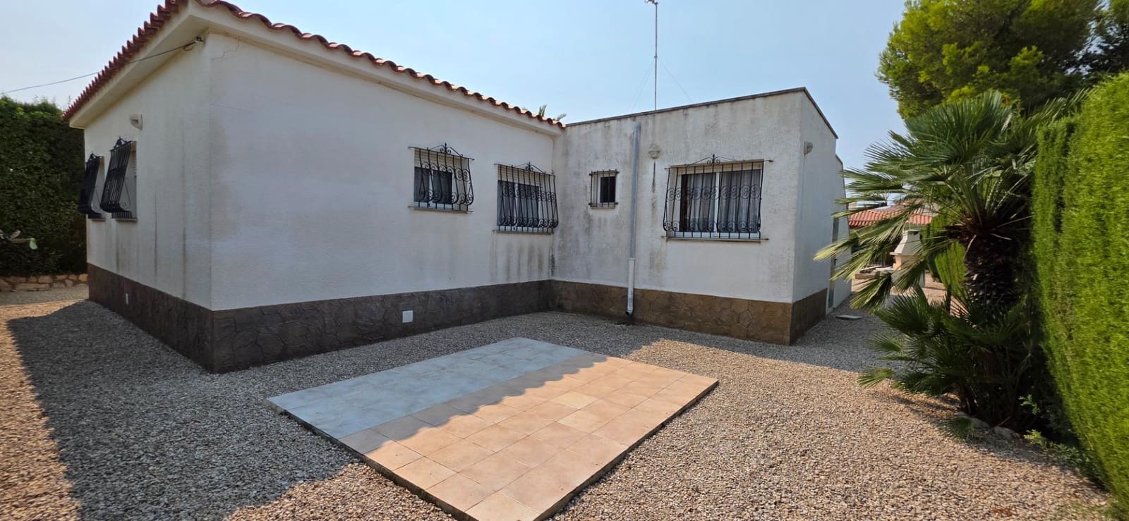 4 sypialnia Willa na sprzedaż w Calafat z basenem garażem - 330 000 € (Ref: 9186853)