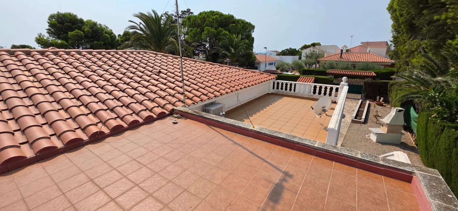 4 sypialnia Willa na sprzedaż w Calafat z basenem garażem - 330 000 € (Ref: 9186853)