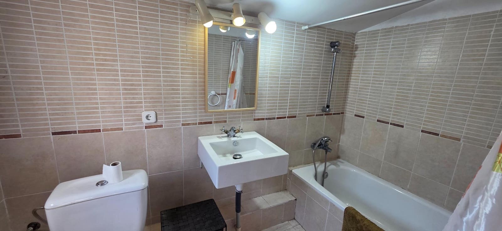 5 soveværelse Villa til salg i L'Ametlla de Mar med swimmingpool garage - € 325.000 (Ref: 9191029)