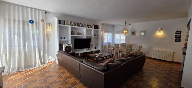 5 bedroom Villa for sale in L'Ametlla de Mar with pool garage - € 325,000 (Ref: 9191029)