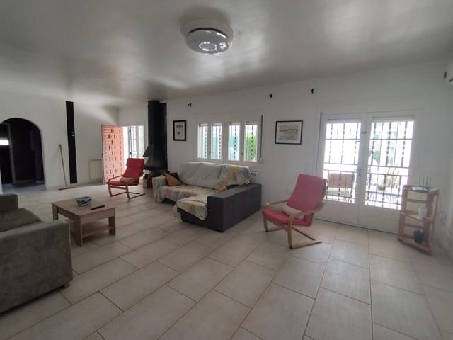 4 sypialnia Willa na sprzedaż w L'Ametlla de Mar z basenem garażem - 385 000 € (Ref: 9192306)