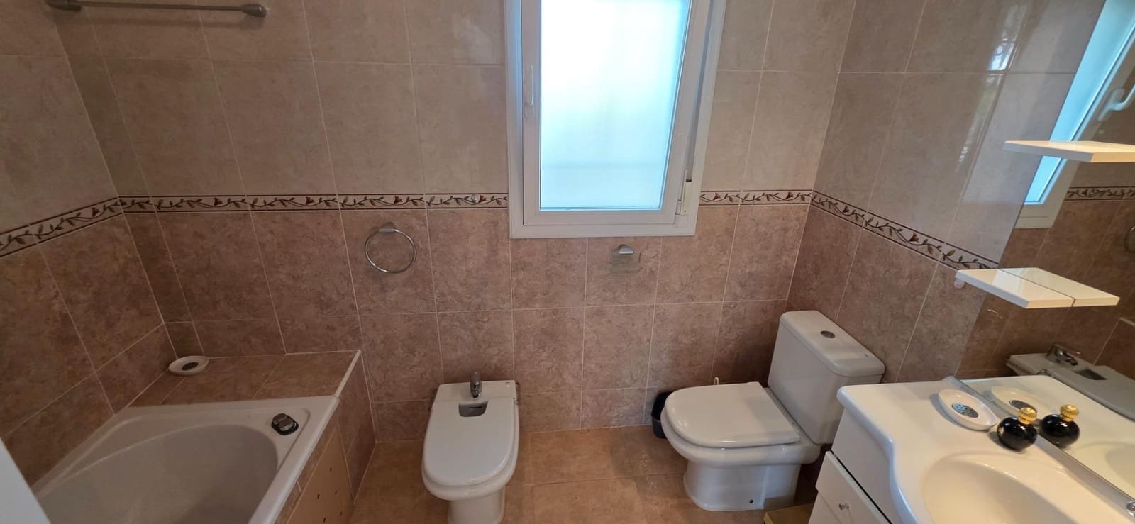 3 soverom Villa til salgs i L'Ametlla de Mar med svømmebasseng garasje - € 345 000 (Ref: 9195486)