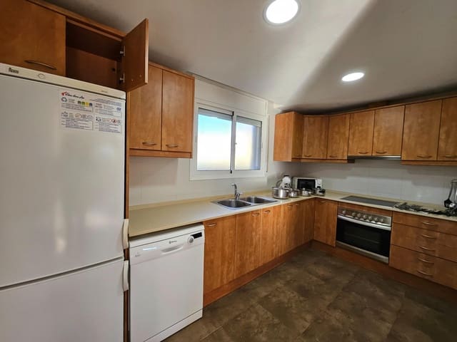 4 bedroom Villa for sale in L'Ametlla de Mar with pool garage - € 350,000 (Ref: 9291535)