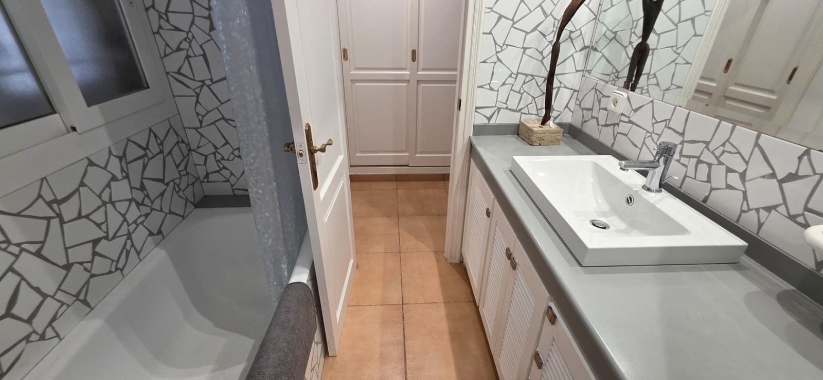 5 soverom Villa til salgs i Calafat med svømmebasseng garasje - € 490 000 (Ref: 9334918)