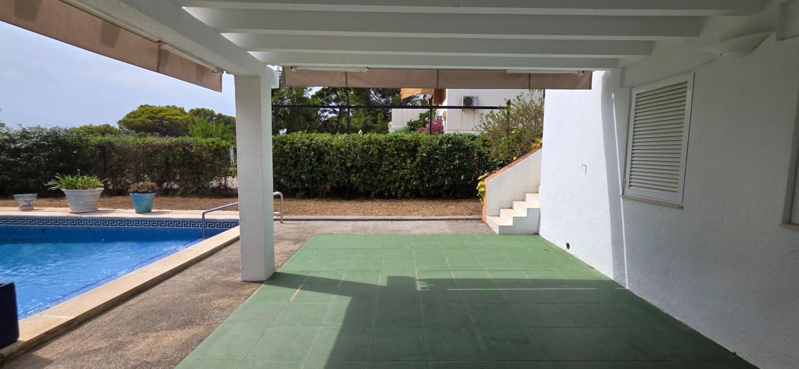 5 soverom Villa til salgs i Calafat med svømmebasseng garasje - € 490 000 (Ref: 9334918)