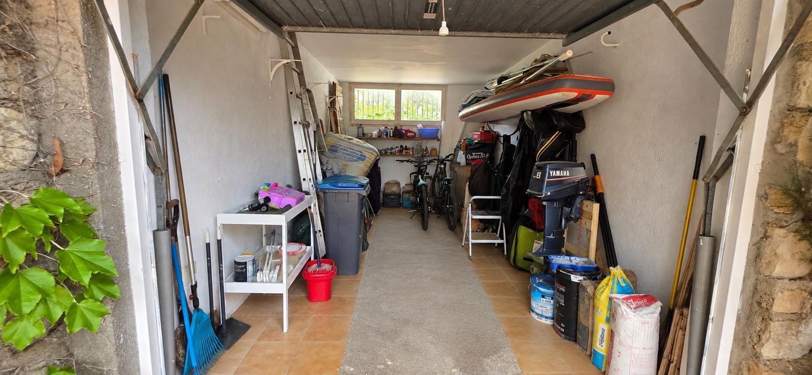 5 soverom Villa til salgs i Calafat med svømmebasseng garasje - € 490 000 (Ref: 9334918)