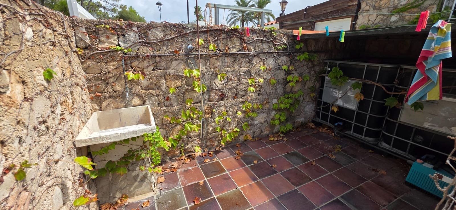 5 soverom Villa til salgs i Calafat med svømmebasseng garasje - € 490 000 (Ref: 9334918)