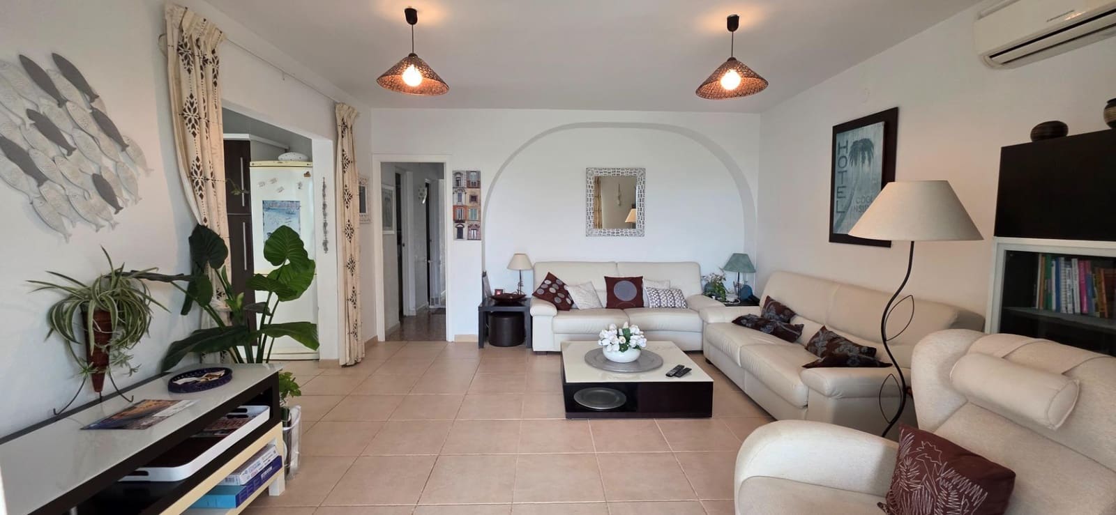 5 sypialnia Willa na sprzedaż w Calafat z basenem garażem - 375 000 € (Ref: 9338007)