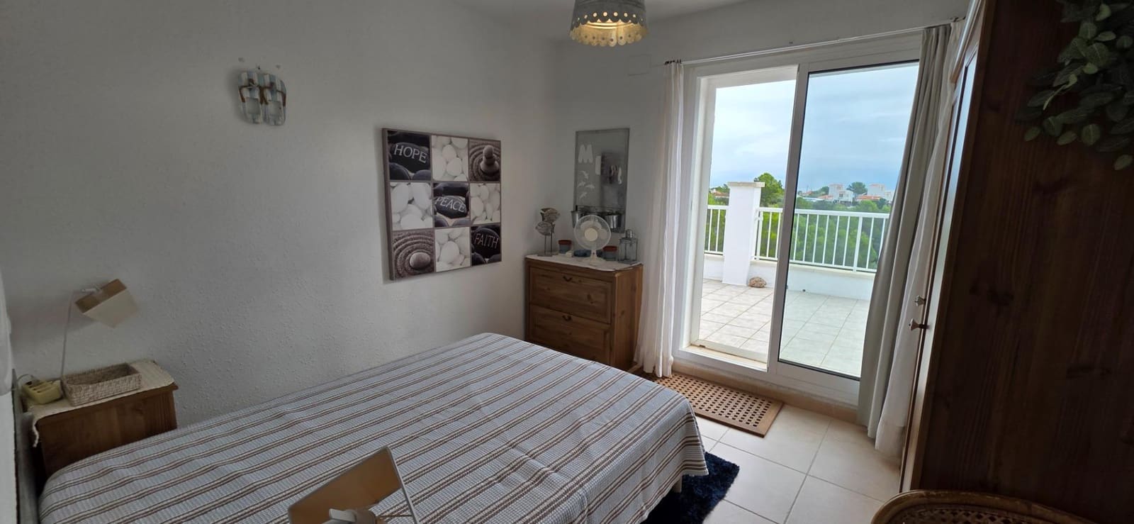 5 sypialnia Willa na sprzedaż w Calafat z basenem garażem - 375 000 € (Ref: 9338007)