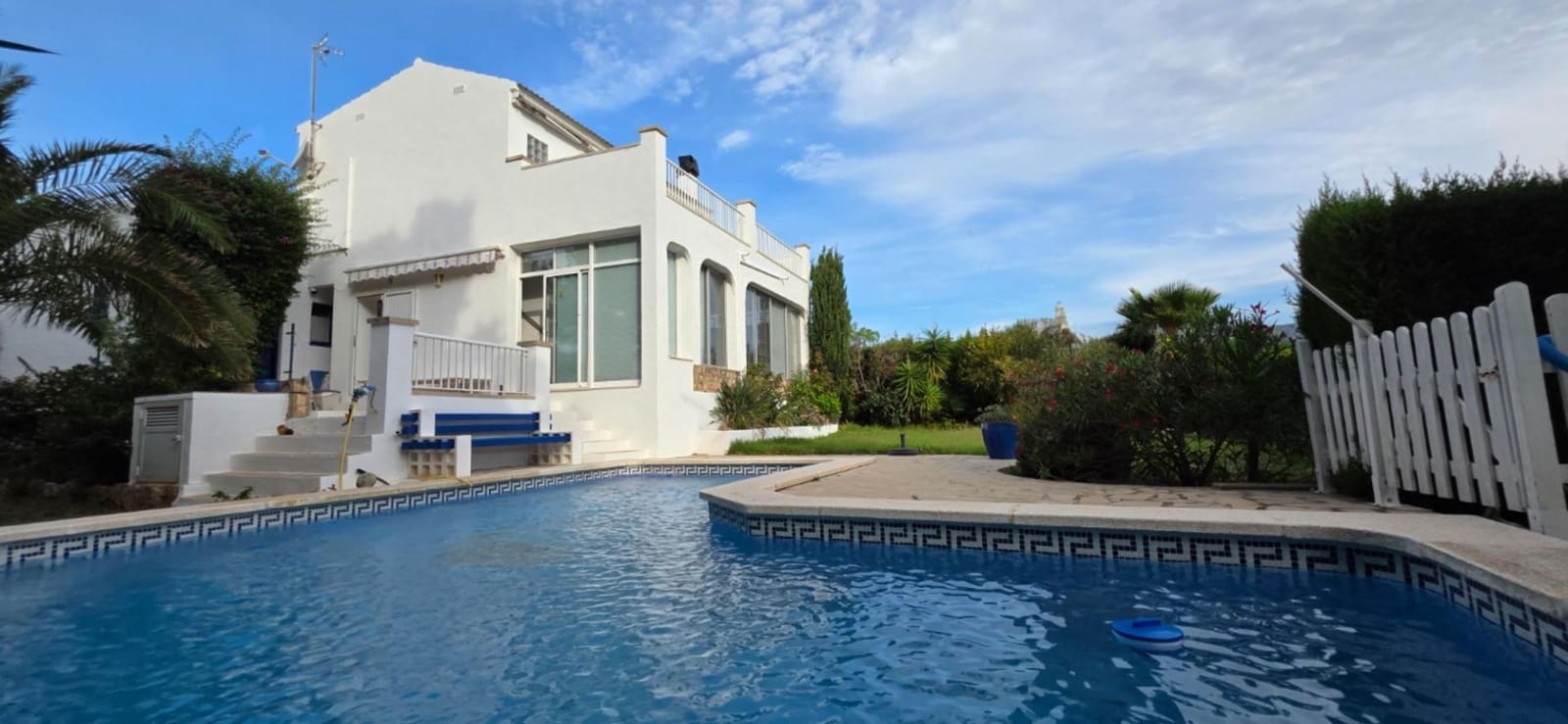 5 sypialnia Willa na sprzedaż w Calafat z basenem garażem - 375 000 € (Ref: 9338007)