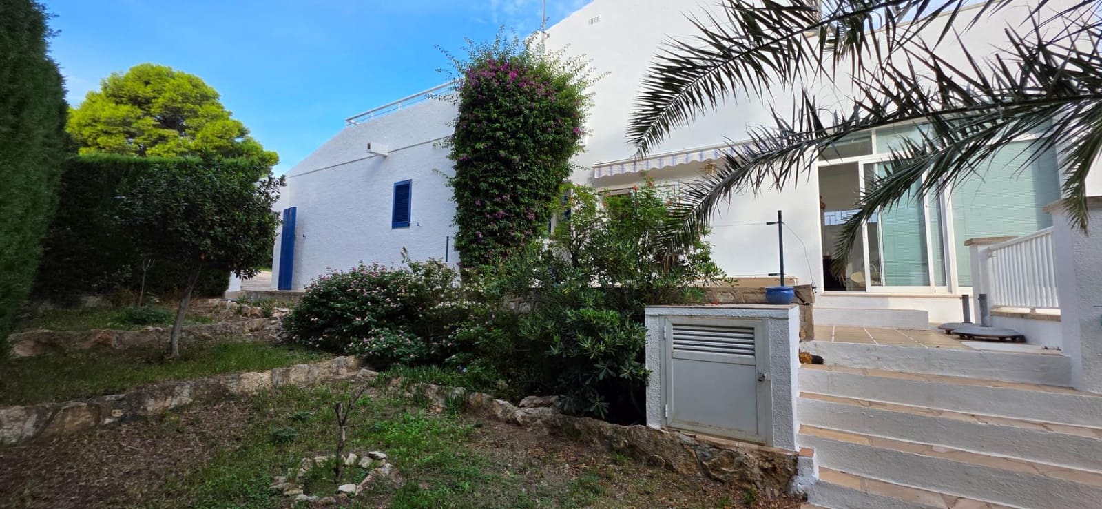 5 sypialnia Willa na sprzedaż w Calafat z basenem garażem - 375 000 € (Ref: 9338007)